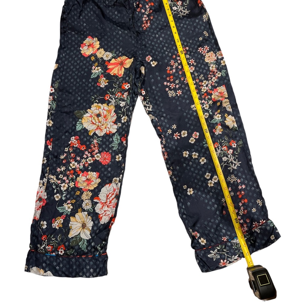 Johnny Was Ludios Silk PJ Set New With Tags, Size M. Retails for $288 - Picture 15 of 16